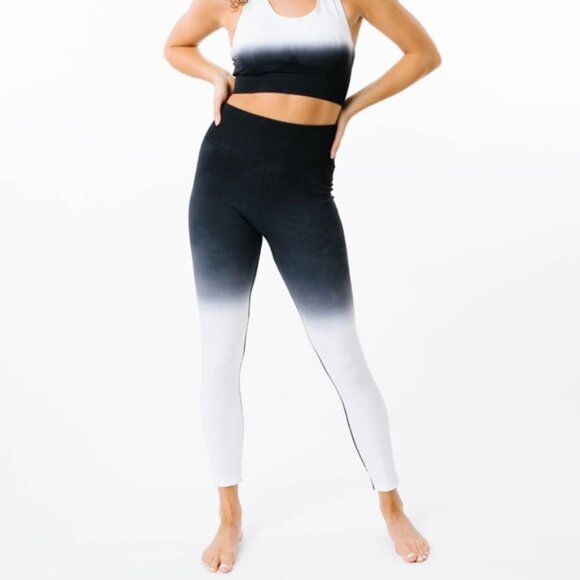 Zyia Black and White Light n Tight Ombre Seamless Performance Leggings Size XS - Picture 1 of 8